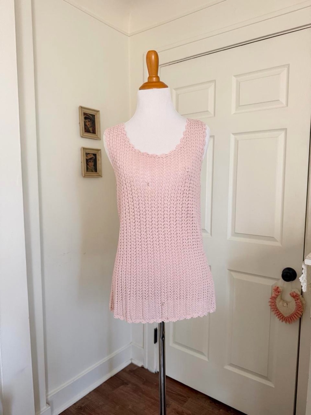 Vintage 1990s Y2K Sakura Pink Crochet Beachy Blouse